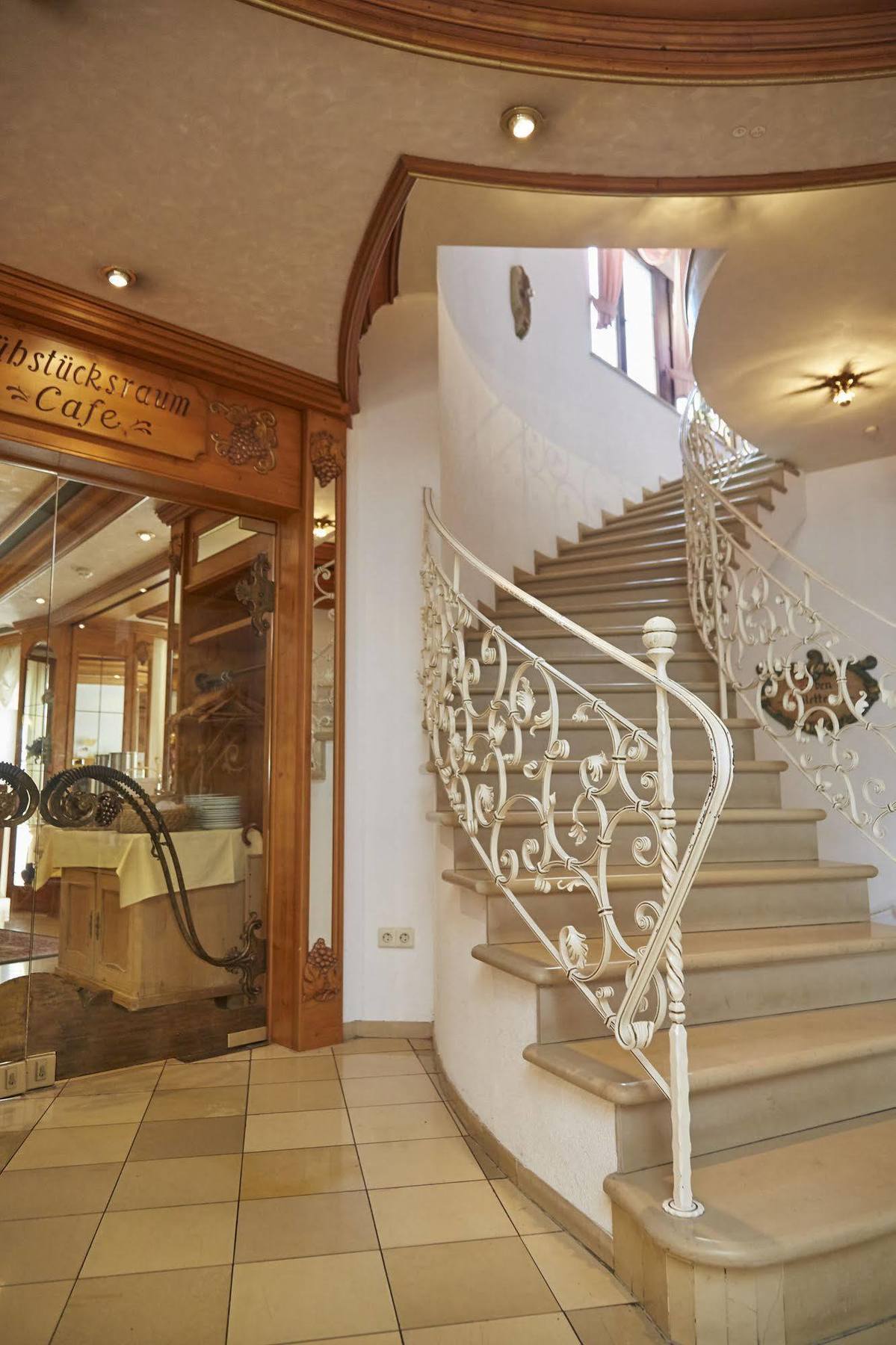 Flair Hotel Weinstube Lochner Bad Mergentheim Exterior photo